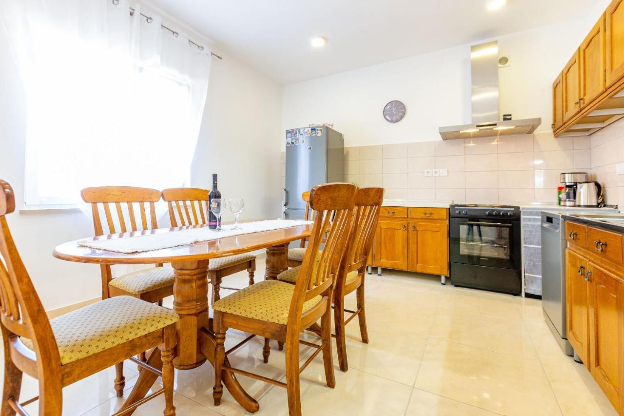 Sjor 2 Bdr Apartment W Grill ザダル エクステリア 写真