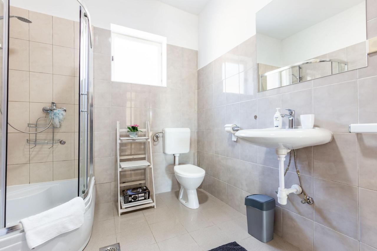 Sjor 2 Bdr Apartment W Grill ザダル エクステリア 写真